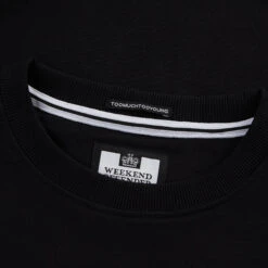 Weekend Offender 4 Blocks Graphic Sweatshirt Black 17 Weekend Offender 4 Blocks Graphic Sweatshirt Black -Warm Knit Wear Sales 4 BLOCKS SWEAT BLACK DETAIL 1