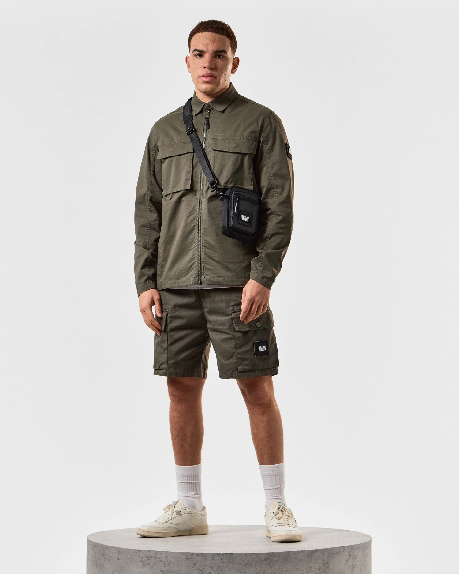 Weekend Offender Scopello Cargo Shorts Castle Green 2 Weekend Offender Scopello Cargo Shorts Castle Green - Image 2