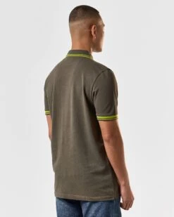 Weekend Offender Levanto Polo Shirt Castle Green/Limeish Green -Warm Knit Wear Sales POSS2408 LEVANTO CASTLE GREEN LIMEISH 3963 MODEL