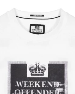 Weekend Offender Bonpensiero Graphic T-Shirt White -Warm Knit Wear Sales PTAW22 16 BONPENSIERO WHITE 0223 62c3dfce ae4e 4501 b55b 6354a6753d2b