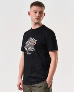 Weekend Offender Madness Graphic T-Shirt Black -Warm Knit Wear Sales PTSS2405 MADNESS BLACK 6404 MODEL