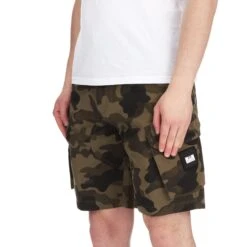 Weekend Offender New Jersey Cargo Shorts Camou 12 Weekend Offender New Jersey Cargo Shorts Camou -Warm Knit Wear Sales SS21 STSS21 14 NEW JERSEY CAMOU MODEL ANGLE