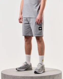 Weekend Offender Hawkins Jogger Shorts Smokey Grey -Warm Knit Wear Sales STSS2401 HAWKINS SMOKEY 5998 MODEL