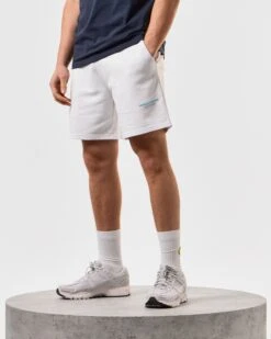 Weekend Offender Mytros Shorts White/Saltwater Blue -Warm Knit Wear Sales STSS2402 MYTROS WHITE 4859 MODEL
