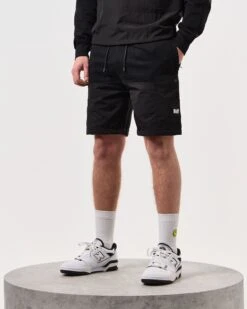 Weekend Offender Azeez Parachute Pocket Shorts Black -Warm Knit Wear Sales STSS2420 AZEEZ BLACK 6435 MODEL