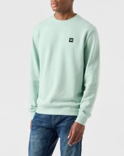 Weekend Offender Ferrer Sweatshirt Mint Tea Green -Warm Knit Wear Sales SWAW2309 FERRER MINT TEA 0027 MODEL