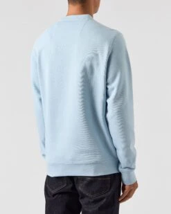 Weekend Offender Vega Sweatshirt Winter Sky/Blue House Check 11 Weekend Offender Vega Sweatshirt Winter Sky/Blue House Check -Warm Knit Wear Sales SWAW2312 VEGA WINTER SKY BLUE CHECK 0137 MODEL