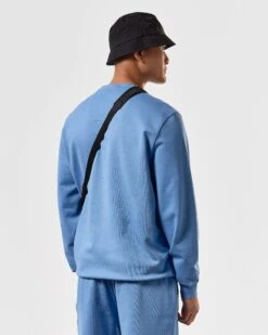 Weekend Offender Ferrer Sweatshirt Coastal Blue -Warm Knit Wear Sales SWSS2402 FERRER COASTAL 4377 MODEL