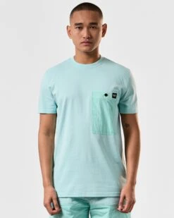 Weekend Offender Tabiti Pocket T-Shirt Celeste Green -Warm Knit Wear Sales TSSS2413 TABITI CELESTE 4158 MODEL