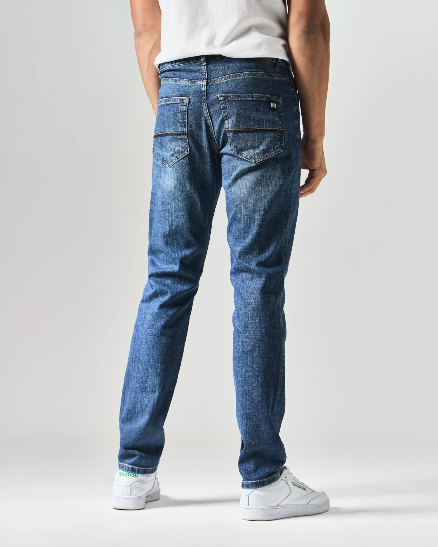 Weekend Offender 444 Tapered Washed Vintage Denim Jeans 4 Weekend Offender 444 Tapered Washed Vintage Denim Jeans - Image 4