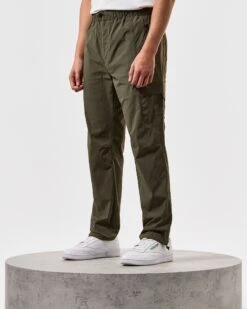Weekend Offender Tulum Combat Pants Castle Green -Warm Knit Wear Sales WPSS2404 TULUM CASTLE GREEN 4248 MODEL